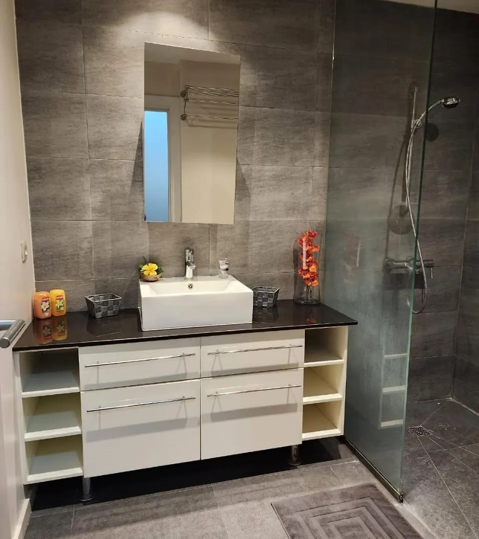 Tahiti Apartment Condo 1 Bedroom Pools Faaa